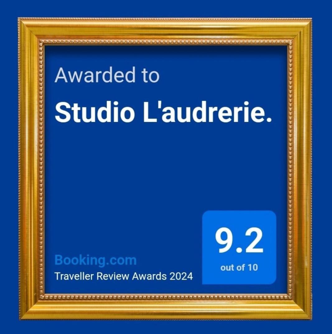Studio L'Audrerie. Saint-Pardoux-Corbier Екстериор снимка